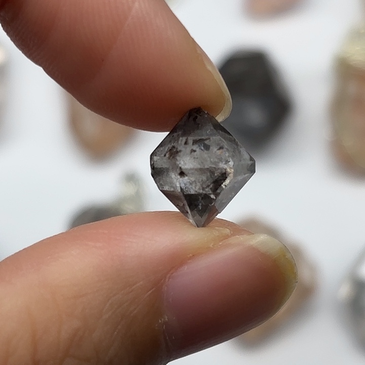 水晶未镶嵌颈饰闪灵钻12mm+