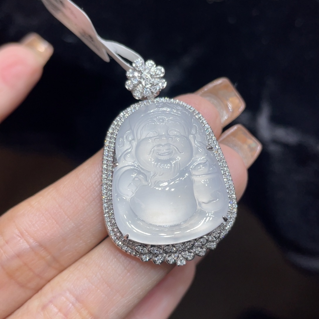 翡翠颈饰18K金镶嵌天然缅甸翡翠