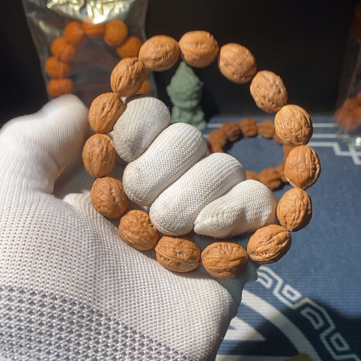 文玩核桃手串……35