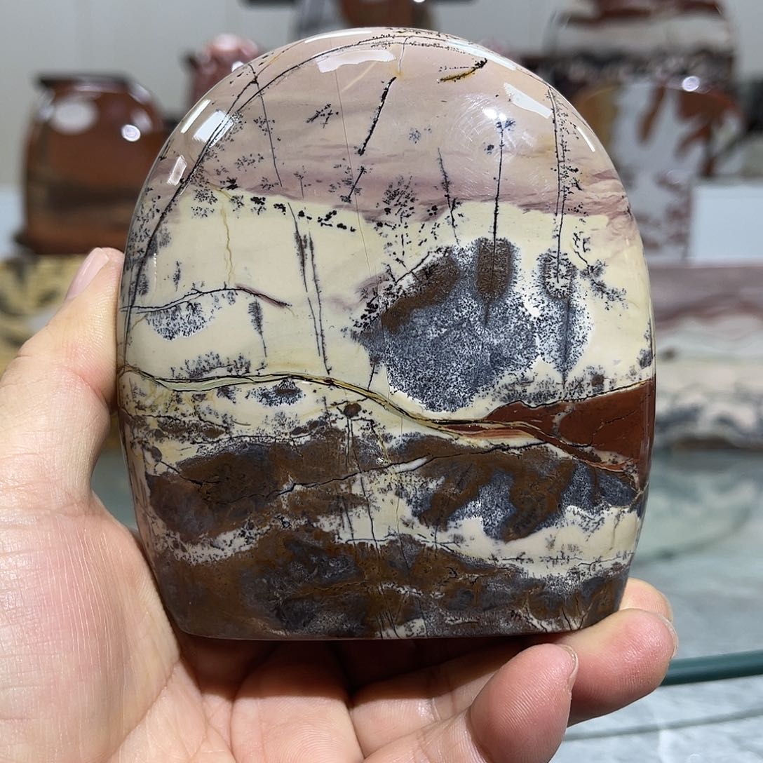 广西石?***烟国画石摆件