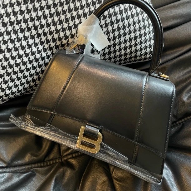 未使用 Balenciaga/巴黎世家 奢品阁/光面皮/沙漏/黑金S号