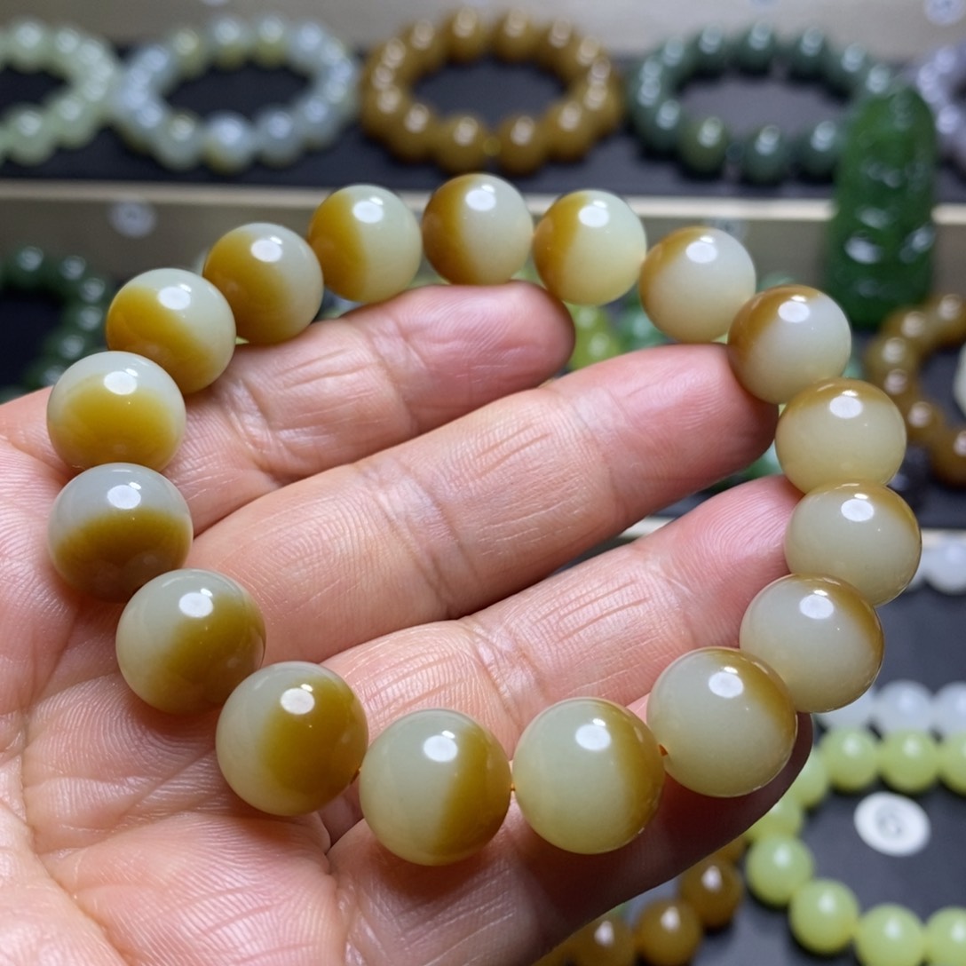 和田玉手串未镶嵌