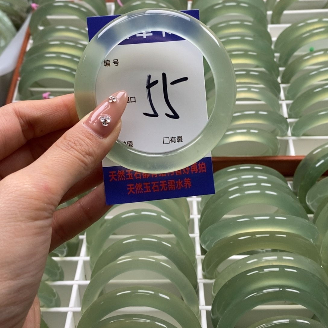 蛇纹石玉手镯未镶嵌猫***0