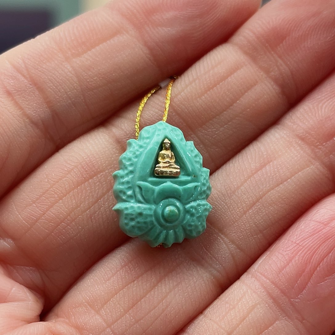 绿松石颈饰未镶嵌