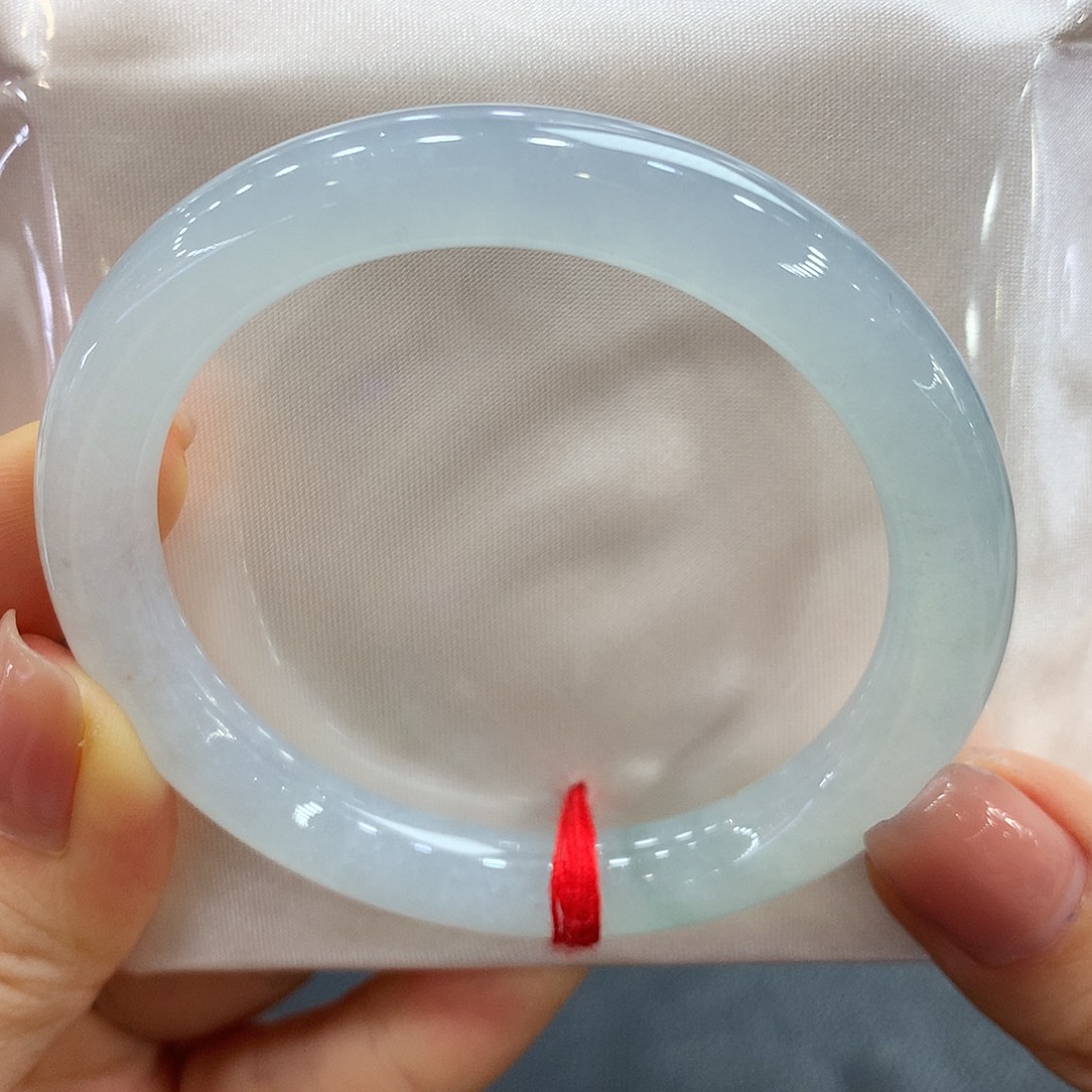 翡翠未镶嵌手镯 52.4圆条圆条两天鉴赏