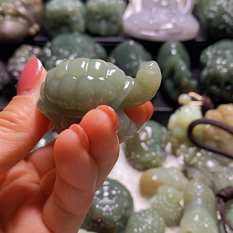 未镶嵌和田玉（糖玉）珠宝奇石