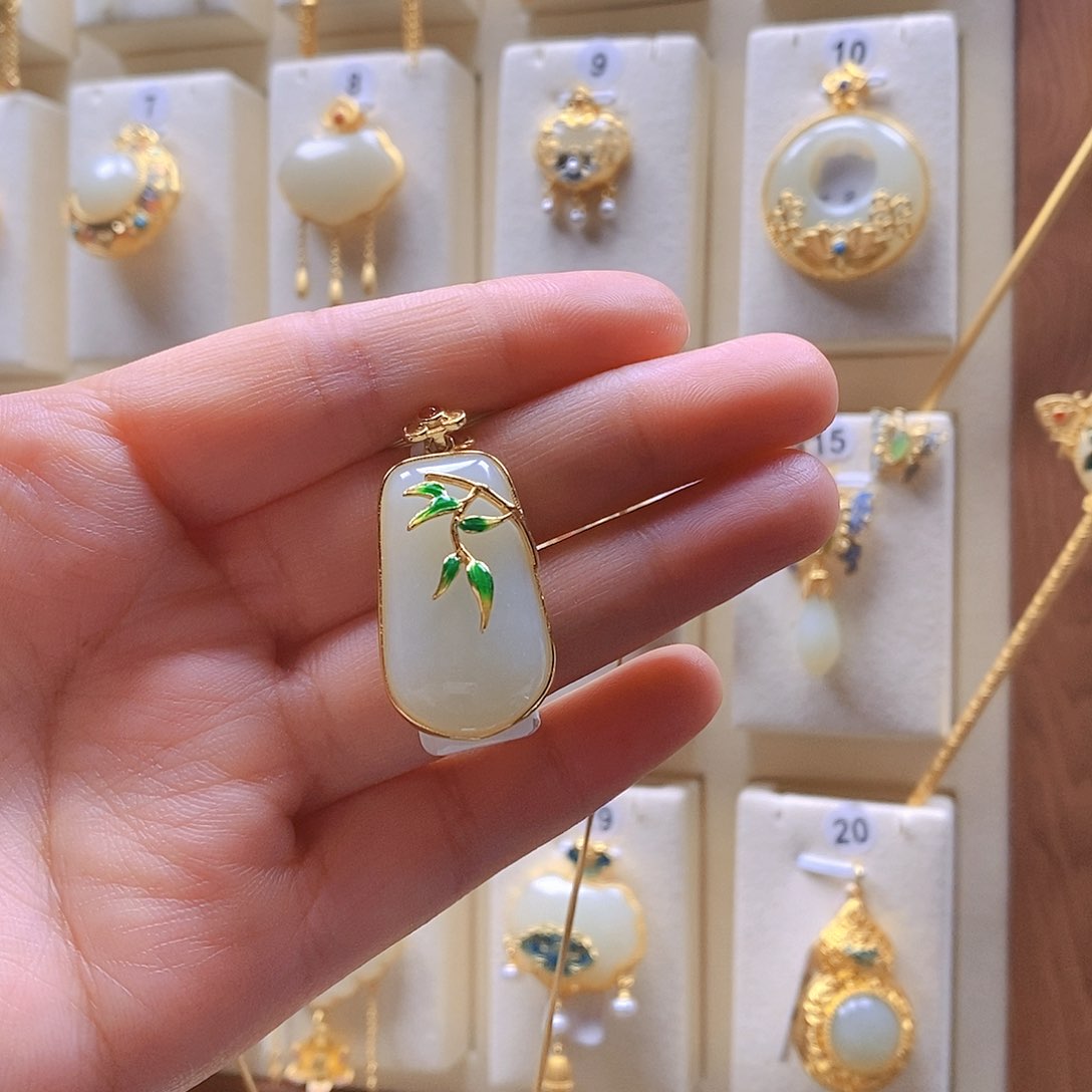 和田玉颈饰银S925镶嵌