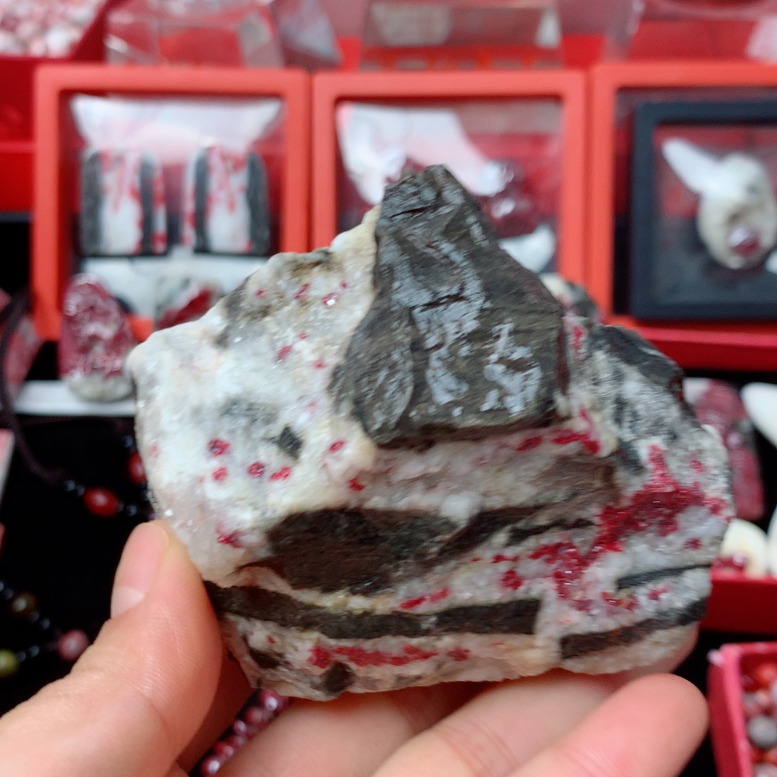 天然辰砂天然毛石