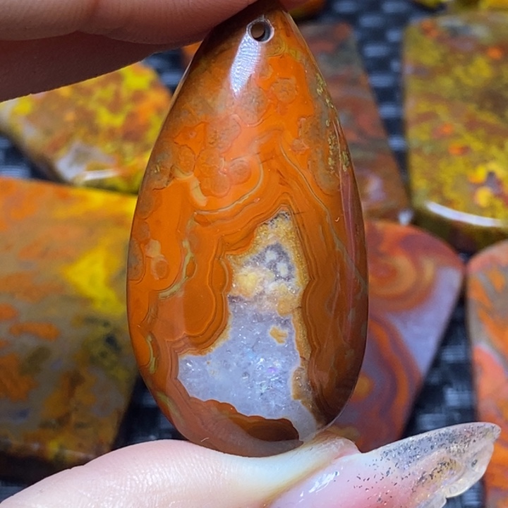 玛瑙/玉髓颈饰未镶嵌