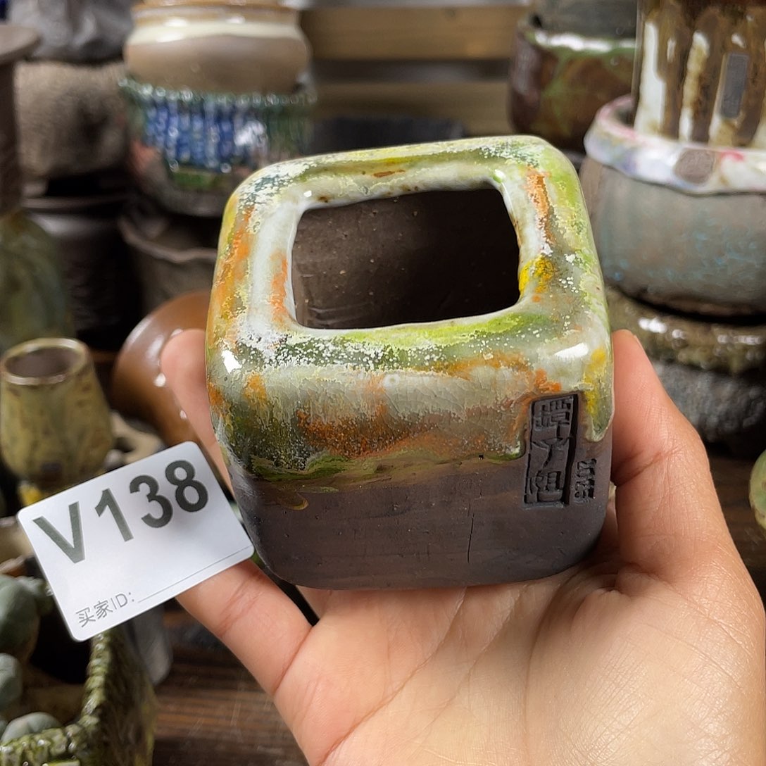 默认微次   限时福利 坛子姐花盆