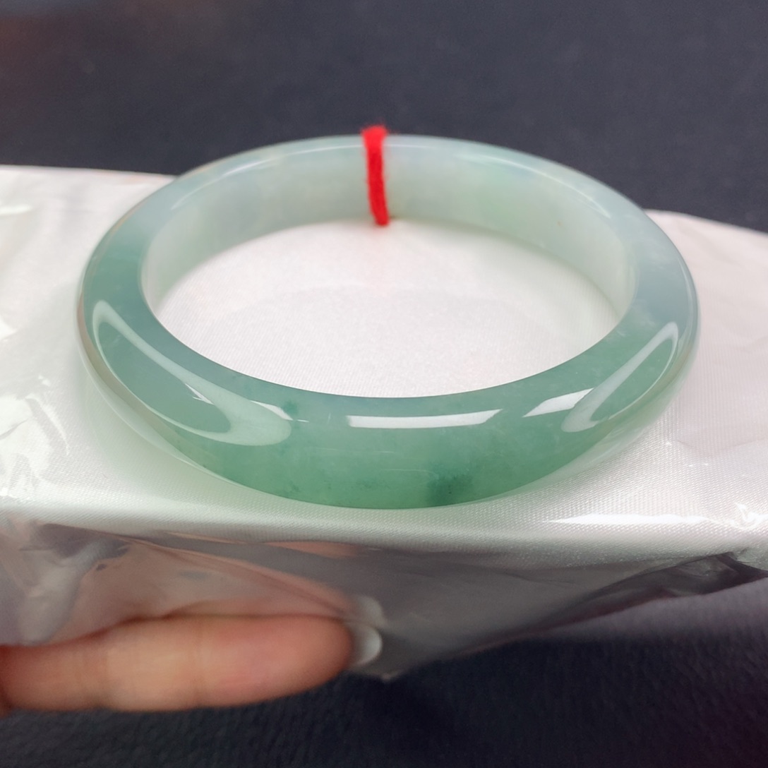 翡翠手镯未镶嵌（17号）