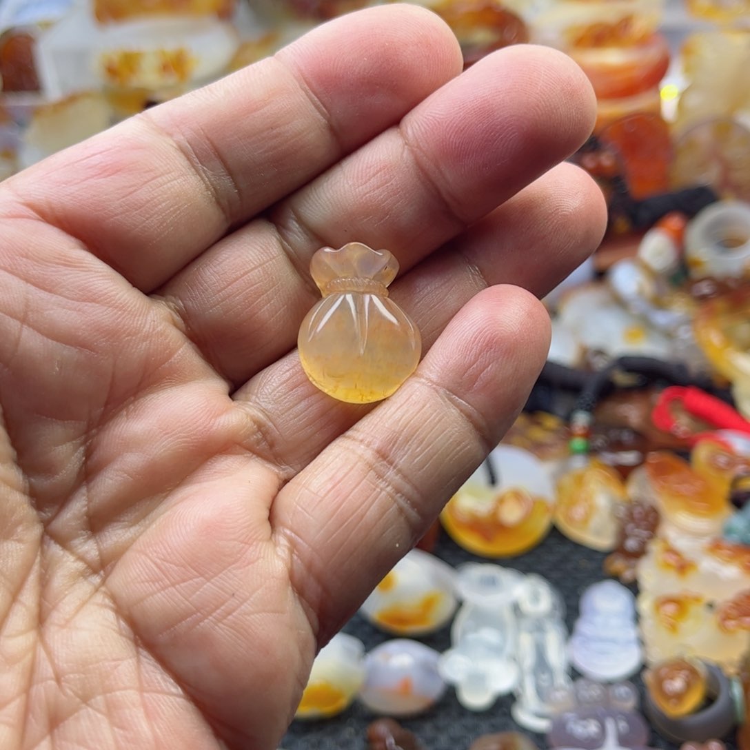 玛瑙/玉髓颈饰未镶嵌