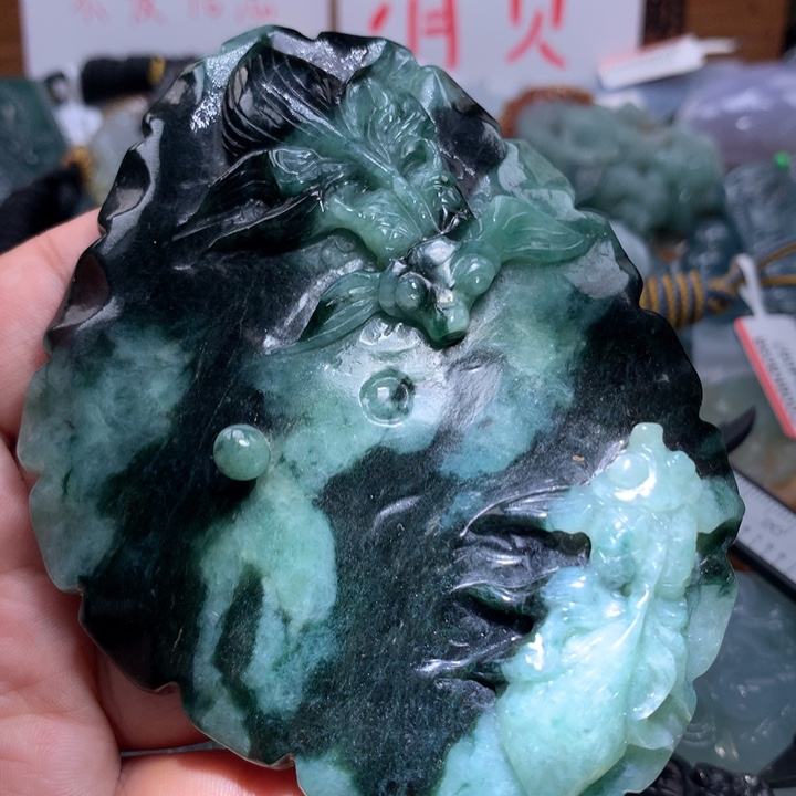 翡翠颈饰未镶嵌保真天然A货翡翠