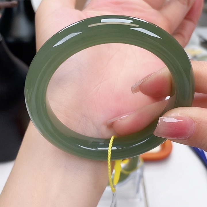 和田玉手镯5657未镶嵌