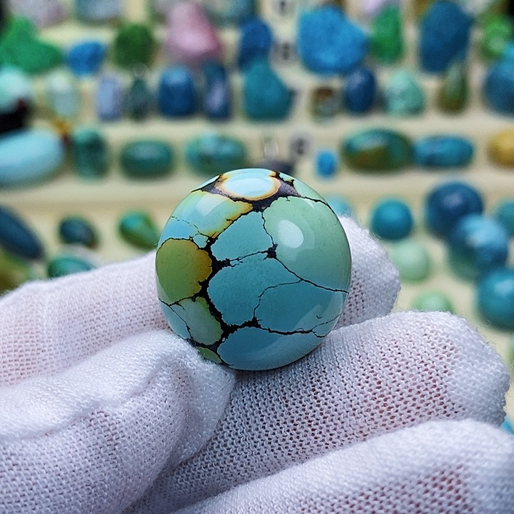 绿松石配饰未镶嵌