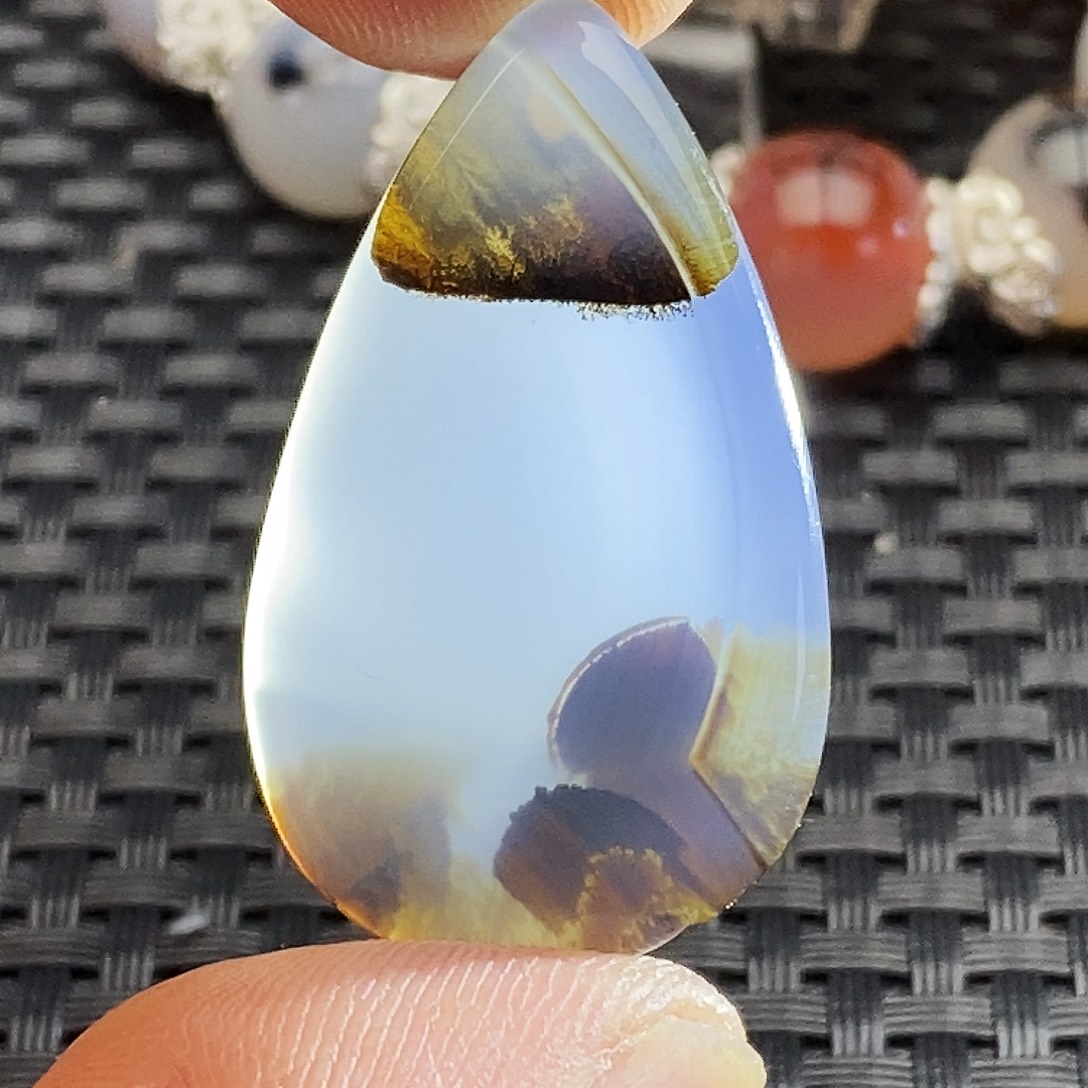 黑***哥玛瑙/玉髓未镶嵌吊坠(不含链)