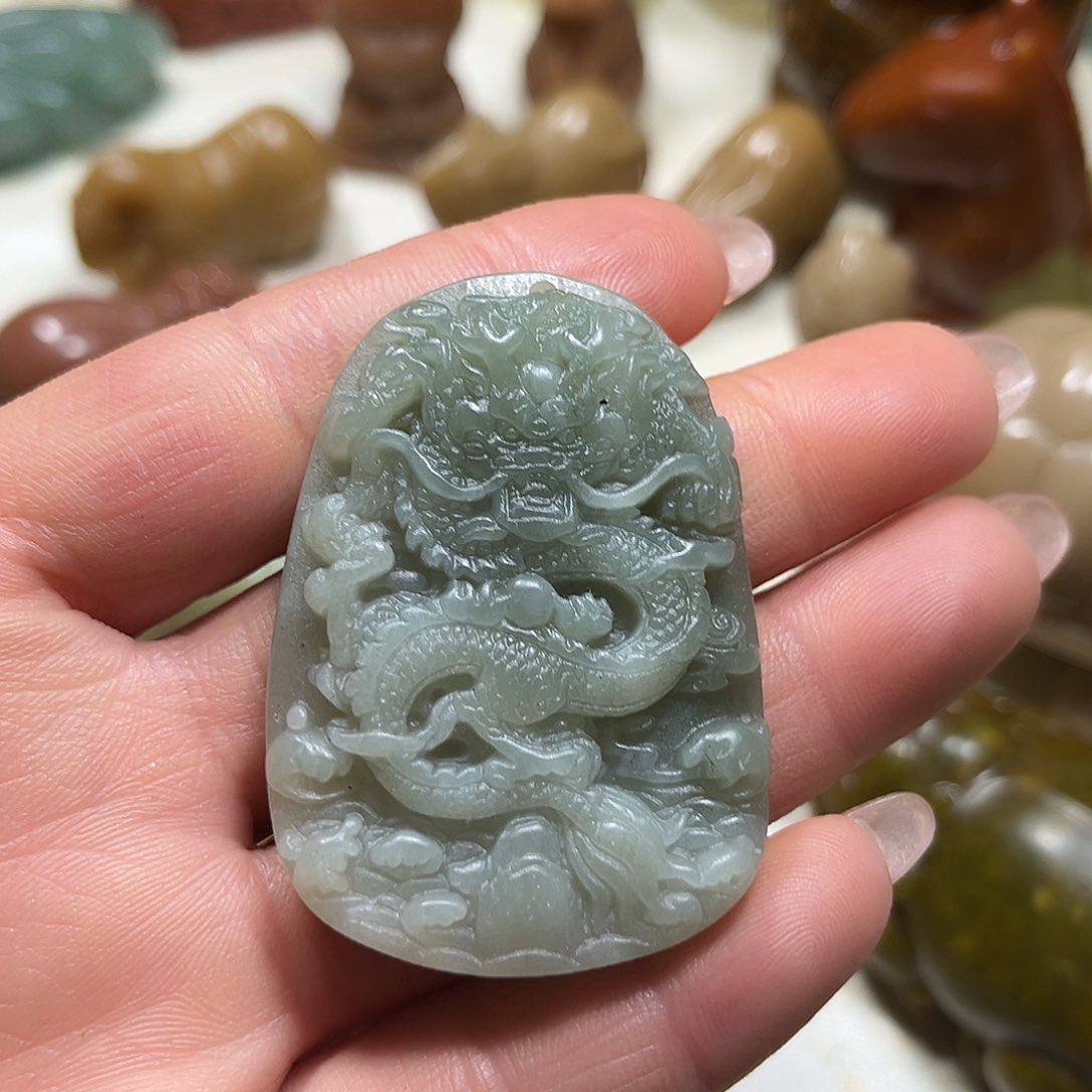 白玉菩提吊坠白玉菩提吊坠