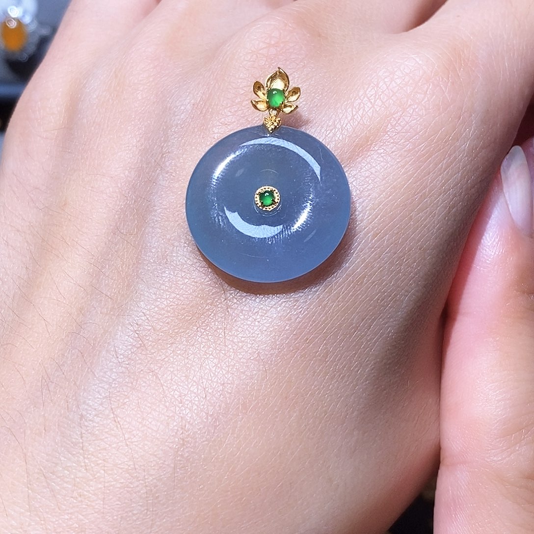 吊坠(不含链)18K金镶嵌翡翠