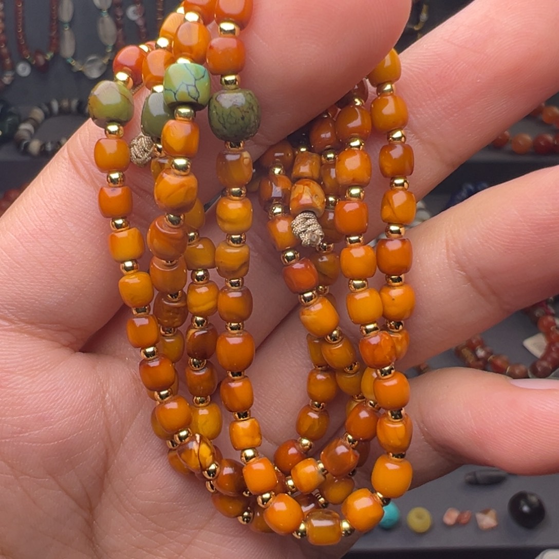 琥珀未镶嵌颈饰hhhhhhhhhhhh