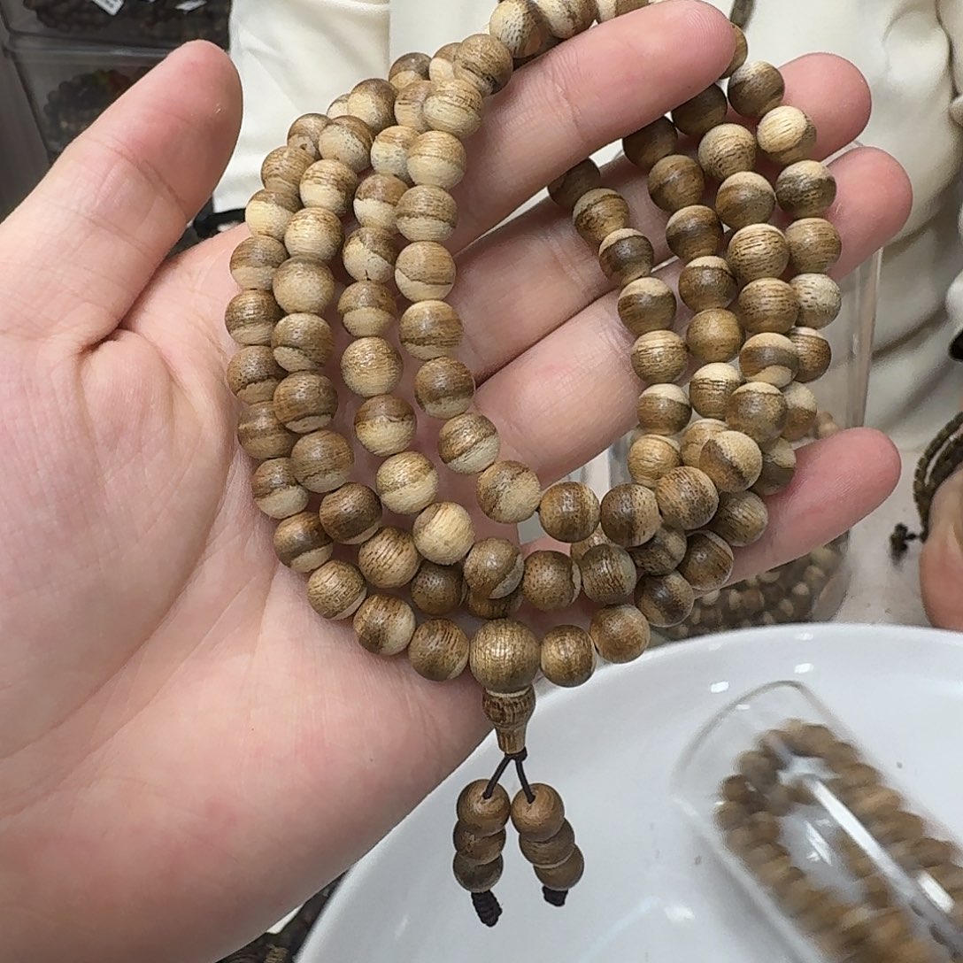 沉香碎屑沉香加里曼丹多圈 8m 多样性发一串