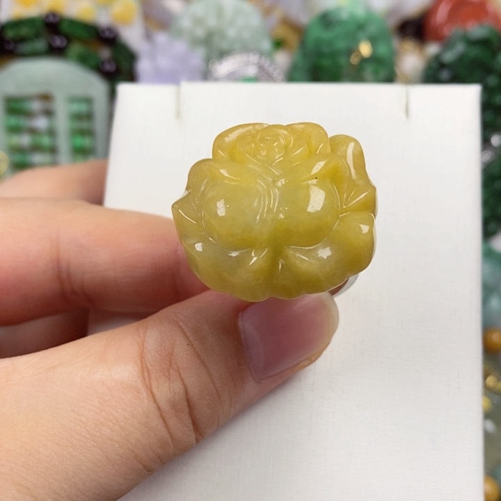 吊坠(赠链)未镶嵌翡翠