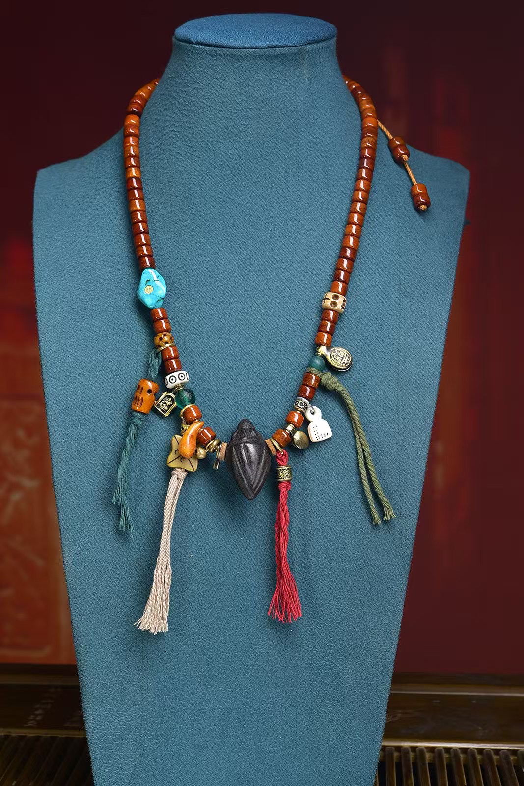藏式脖挂擦擦搭配精美配饰