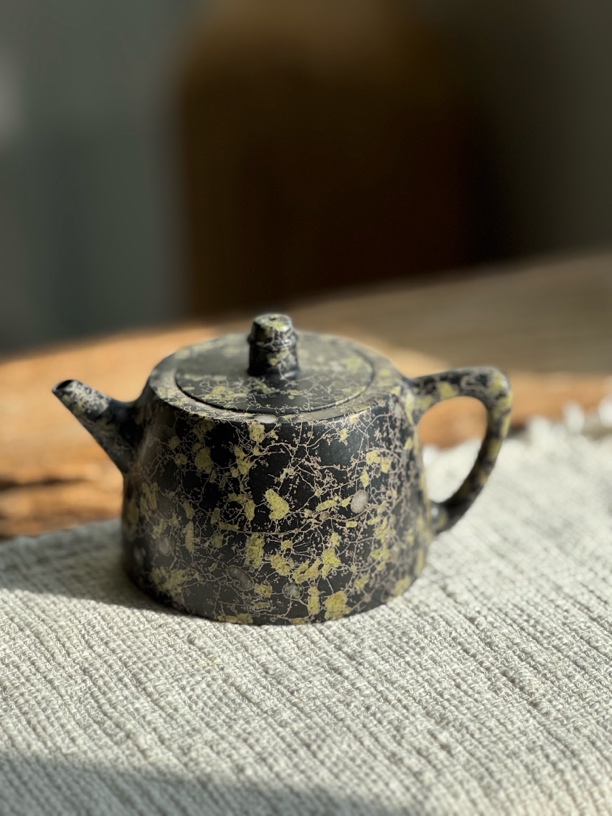 安山玉金花汗铎壶