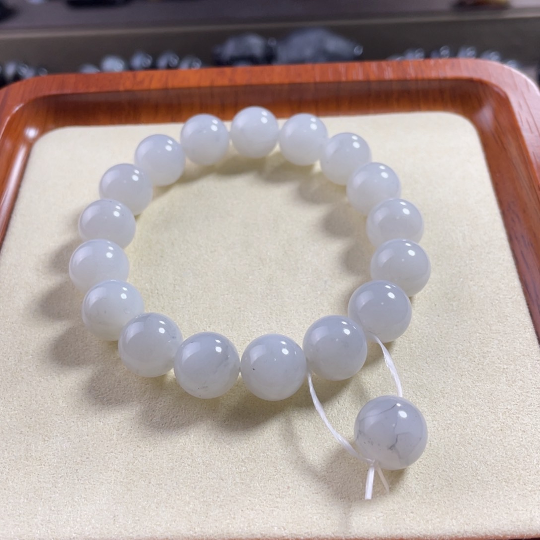 和田玉手链未镶嵌