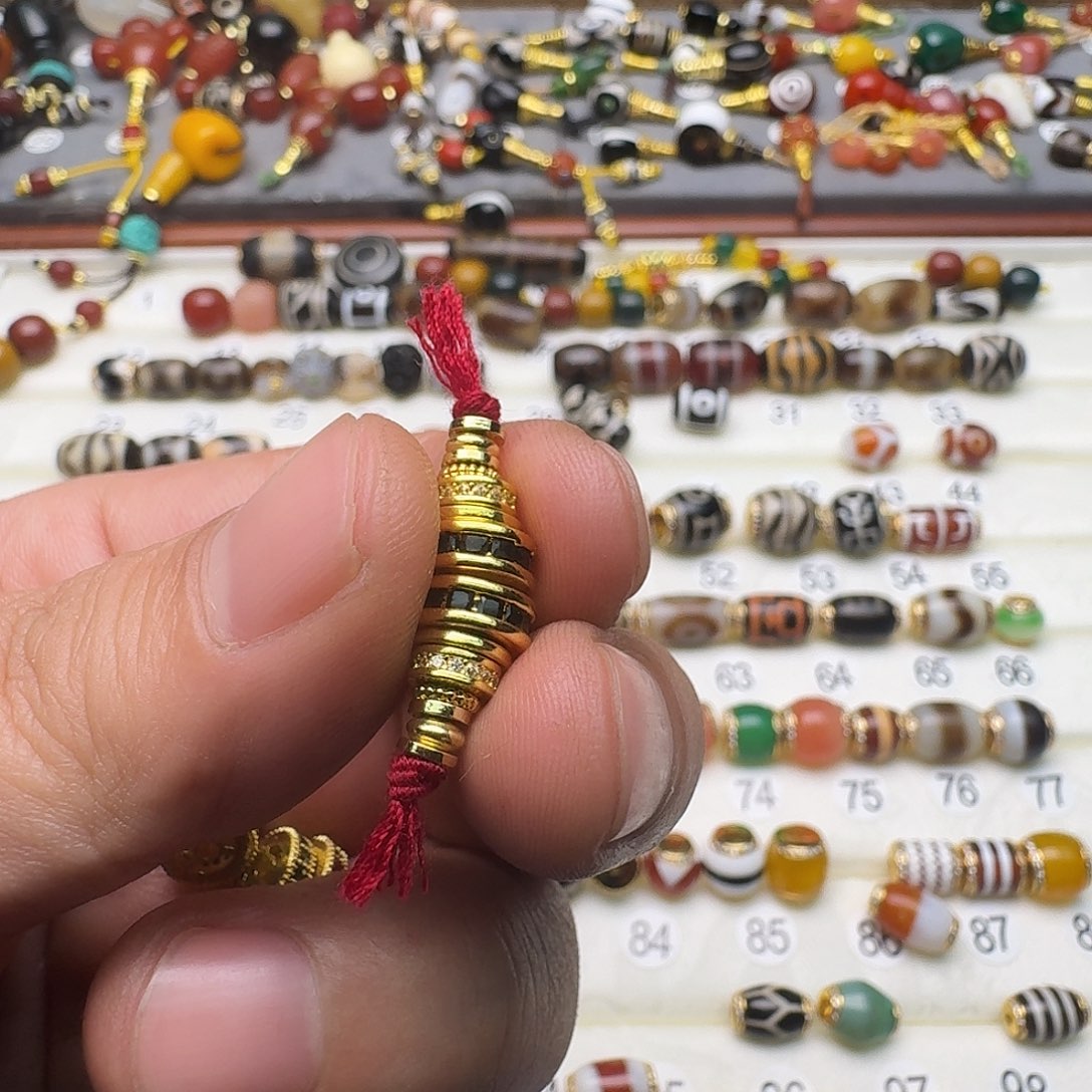 梁***仓玛瑙/玉髓未镶嵌单颗