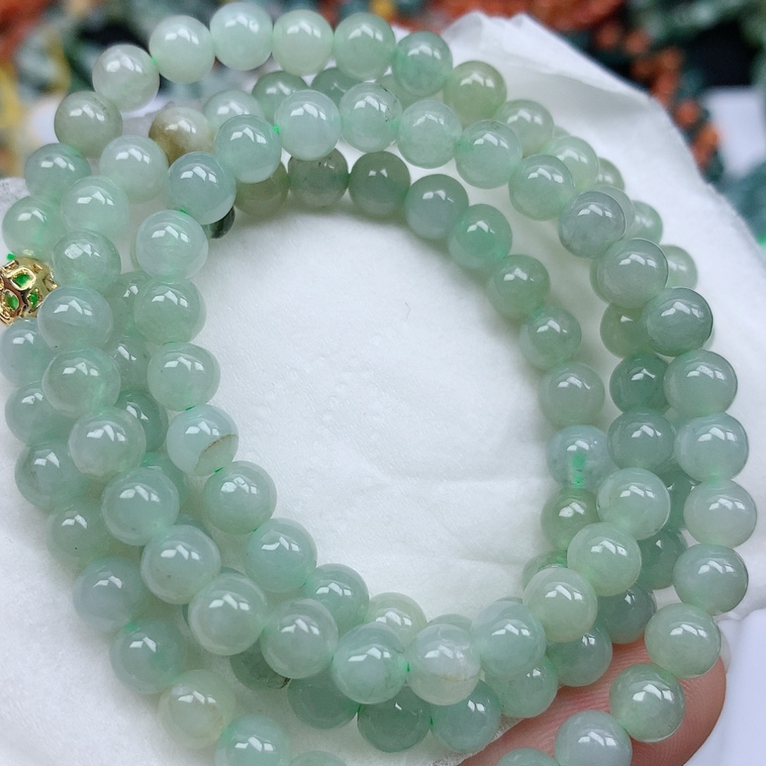 翡翠颈饰未镶嵌手串