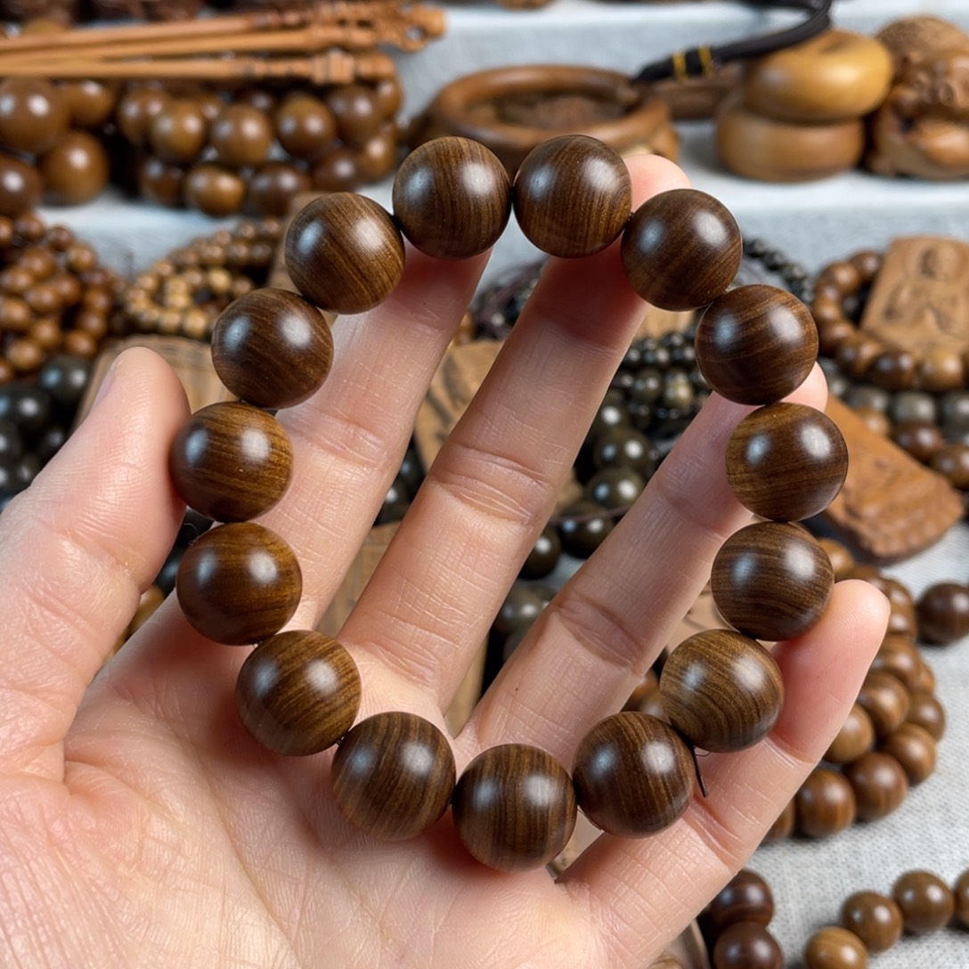 木老山檀香1.5黑肉沉水手串