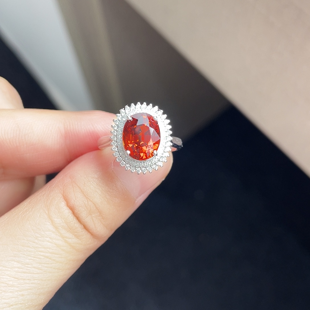 石榴石（芬达石）戒指18K金镶嵌戒指