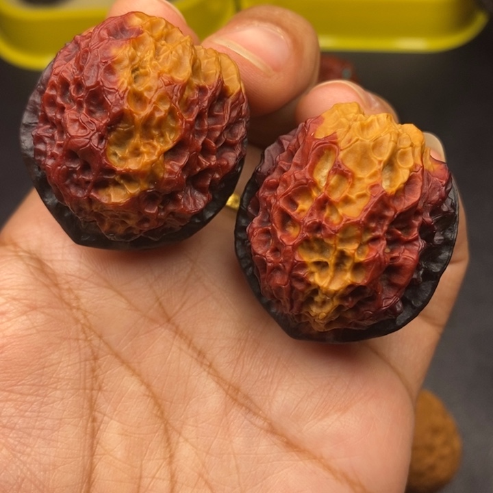 吊坠文玩核桃39尺珊瑚绣球