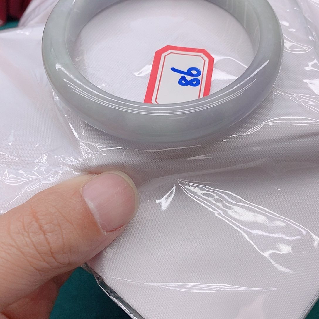 翡翠手镯未镶嵌星**璨86666666