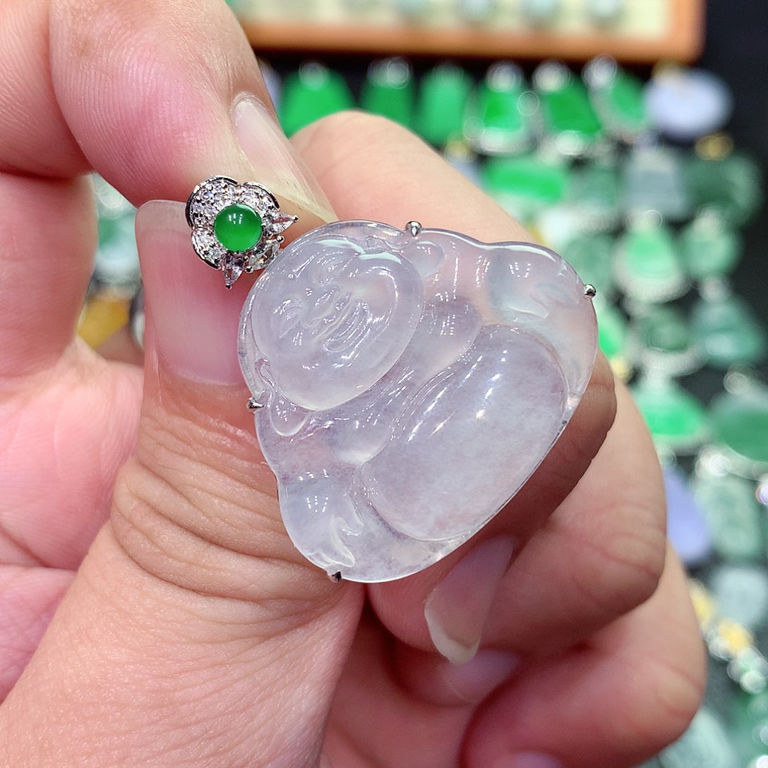 翡翠18K金镶嵌颈饰纯天然