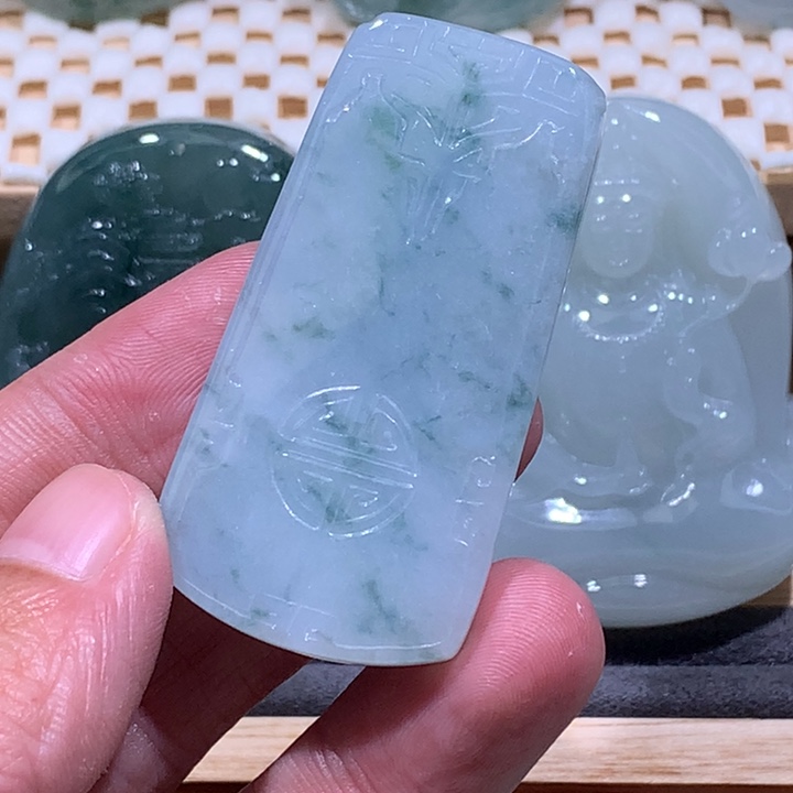 翡翠未镶嵌颈饰炸/飘花仿古无事牌