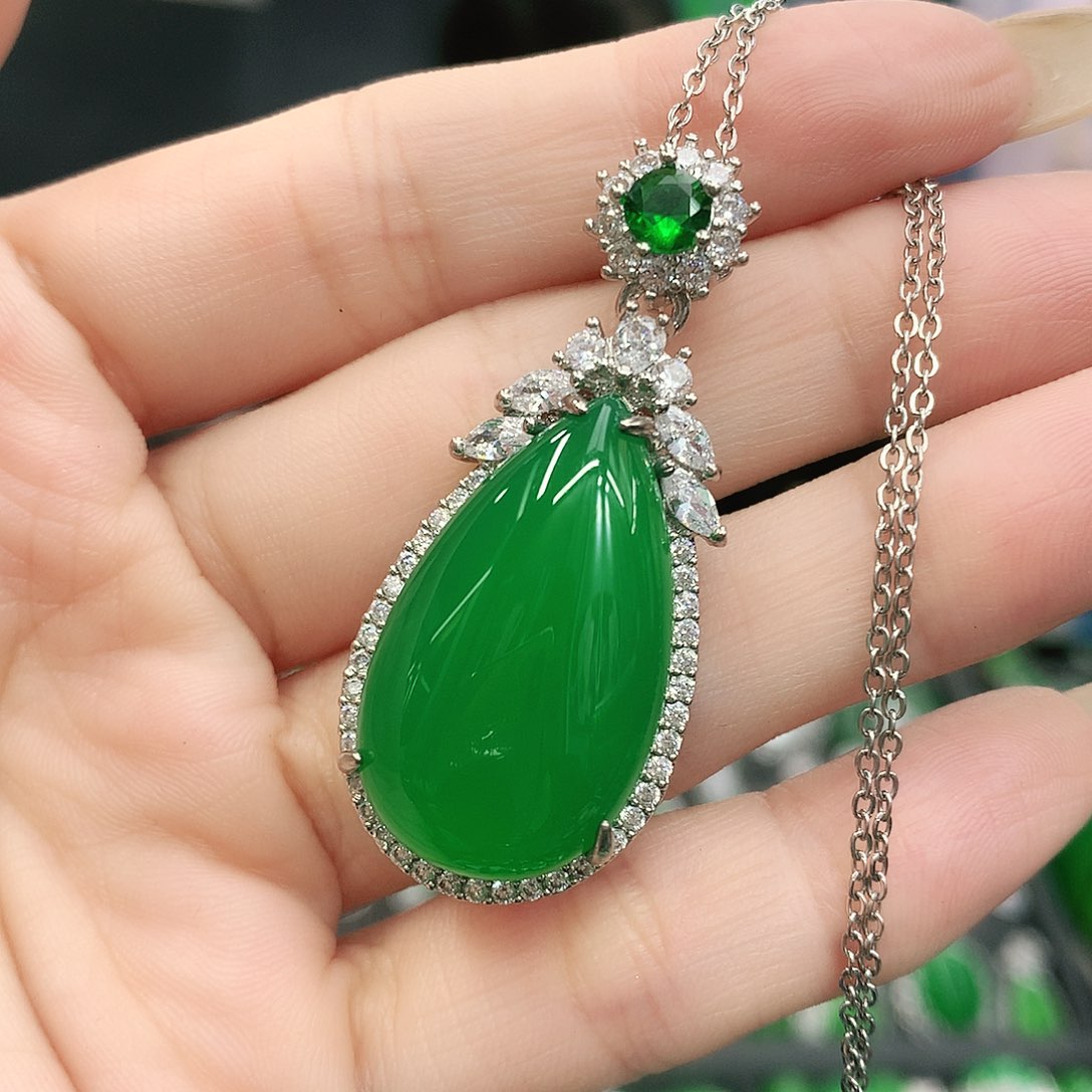 合金吊坠玛瑙/玉髓