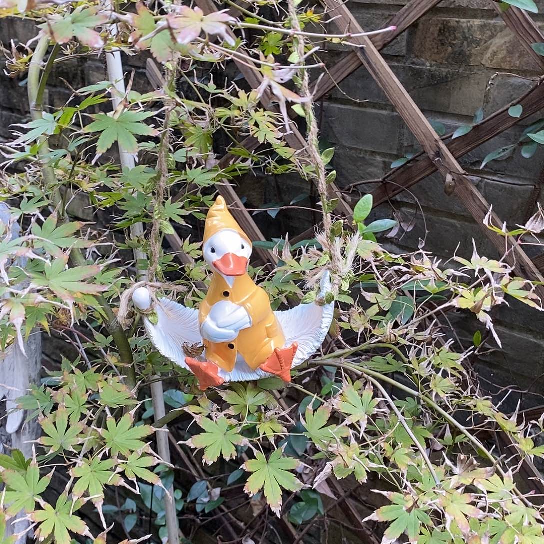 有机玻璃秋千鸭子