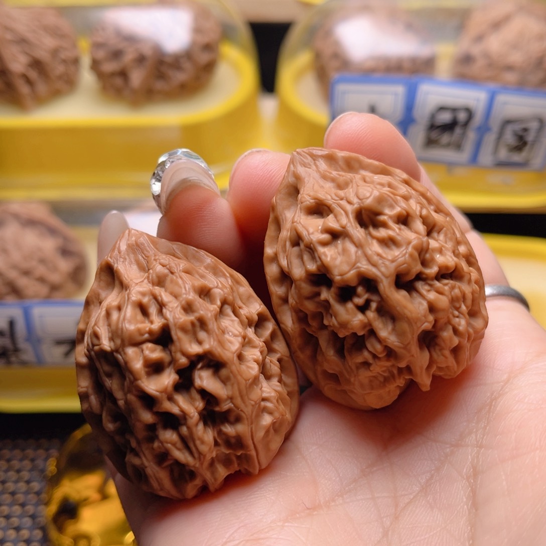 文玩核桃把件火苗