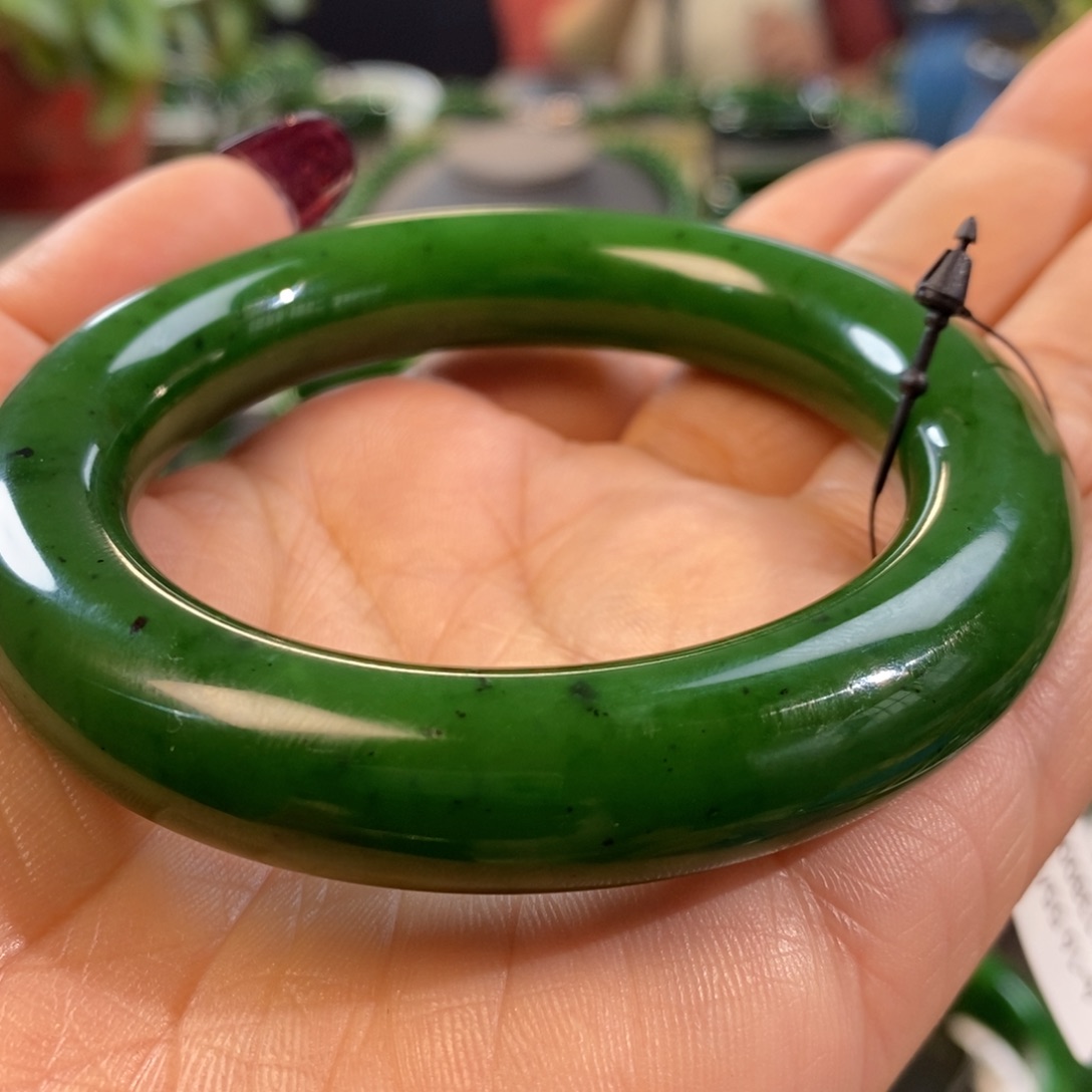 和田玉（碧玉）未镶嵌手镯