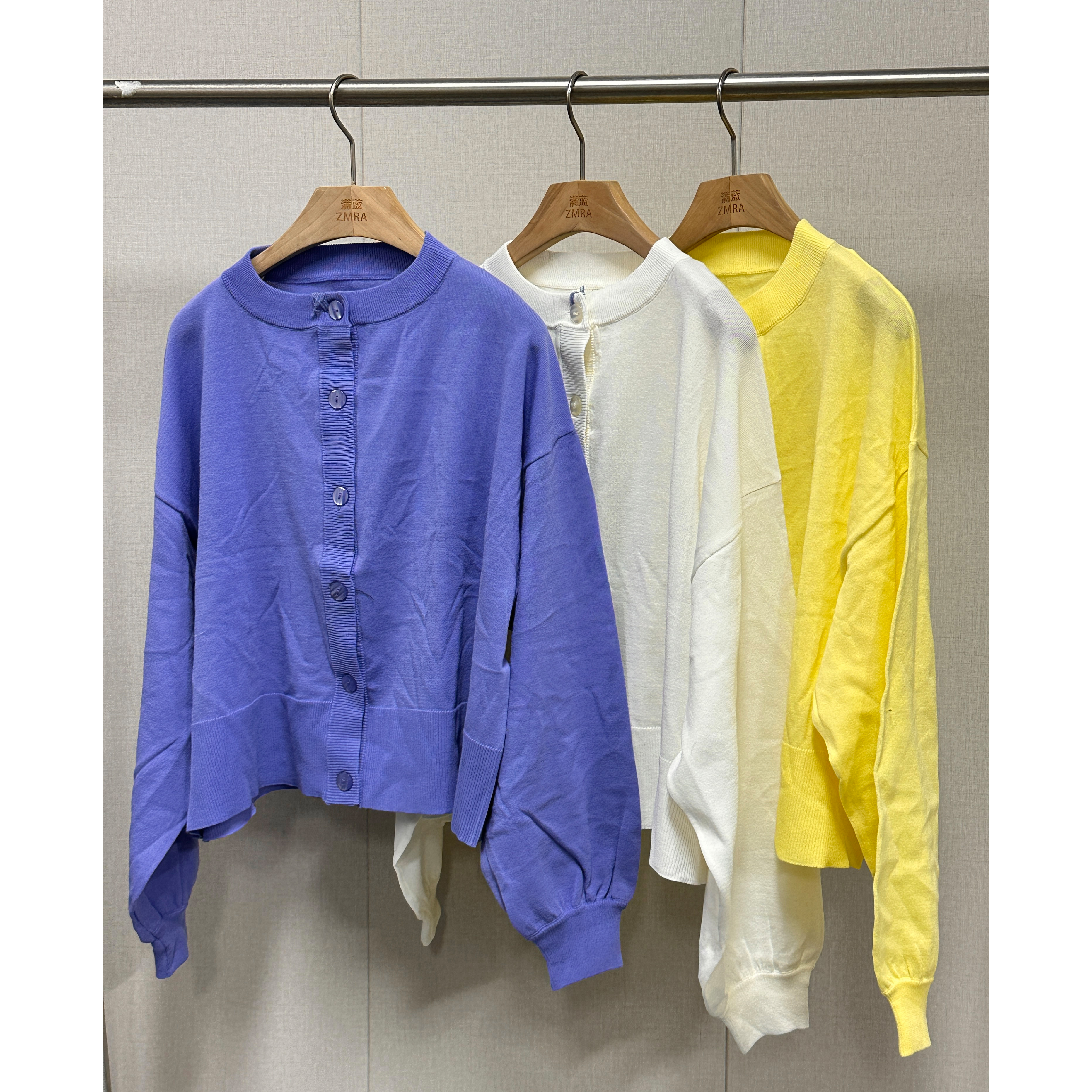 ZM2331 秋季新款纯色简约百搭针织开衫