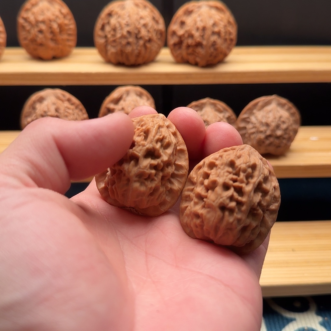 吊坠桃核红莲红莲