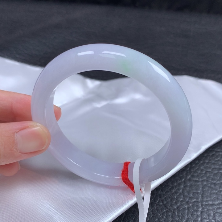 翡翠未镶嵌手镯   