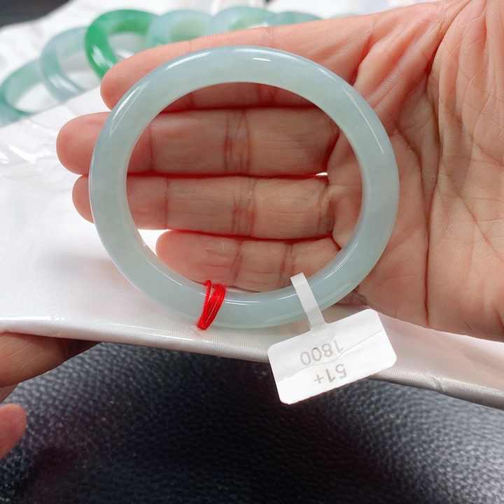 翡翠手镯未镶嵌K****g51525152