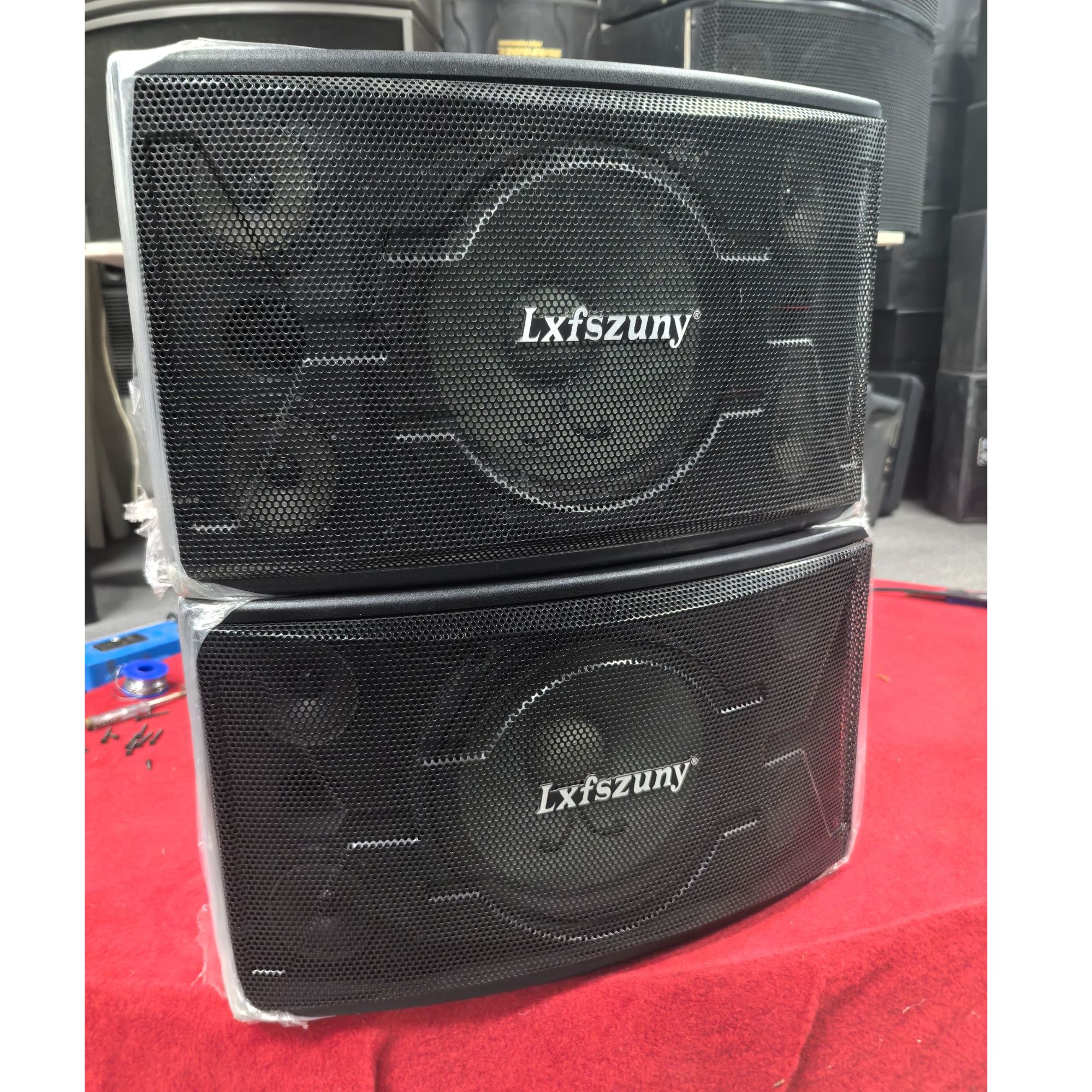 8新  10寸4高音，成色靓 仅一对 不包邮 运费到付