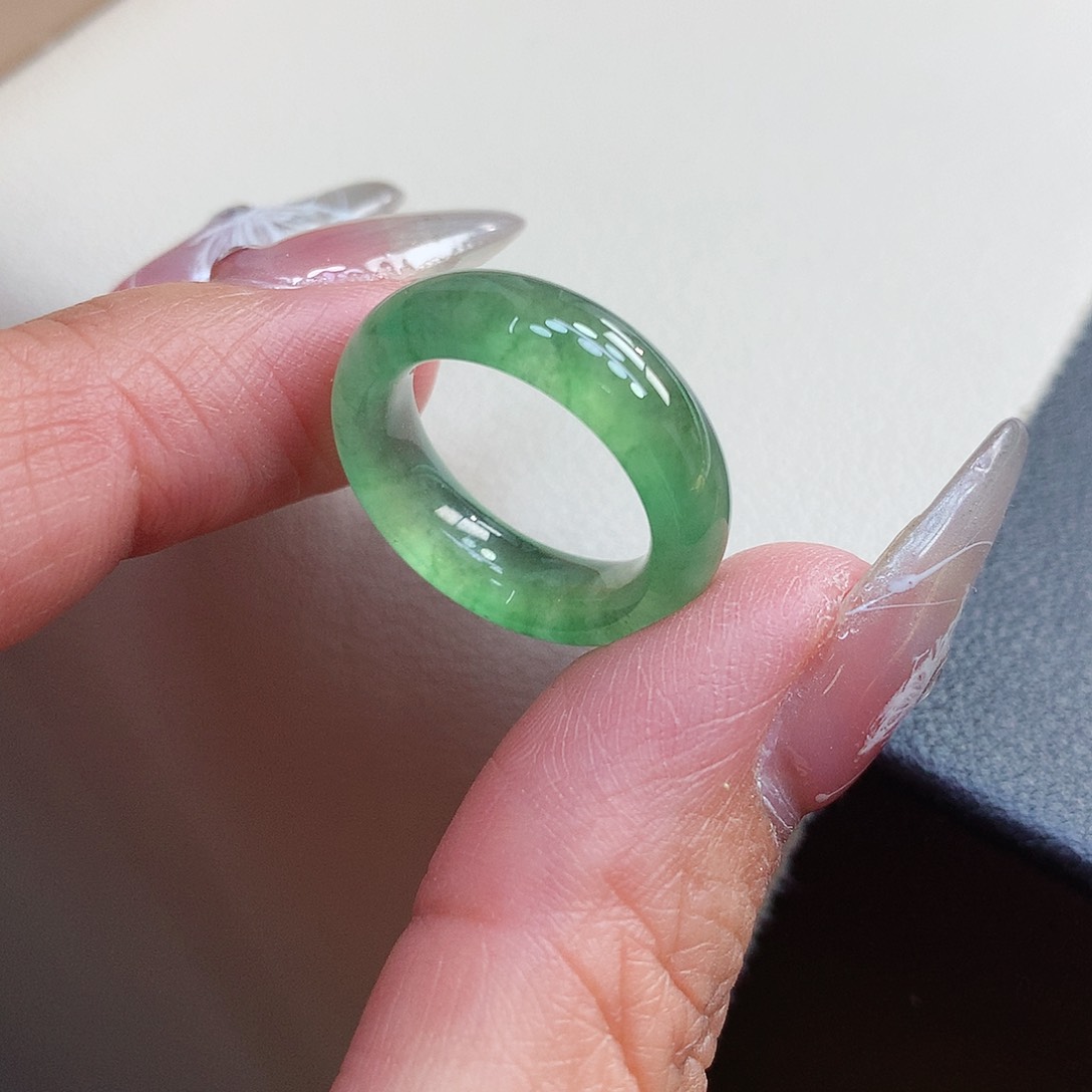 翡翠戒指未镶嵌11号