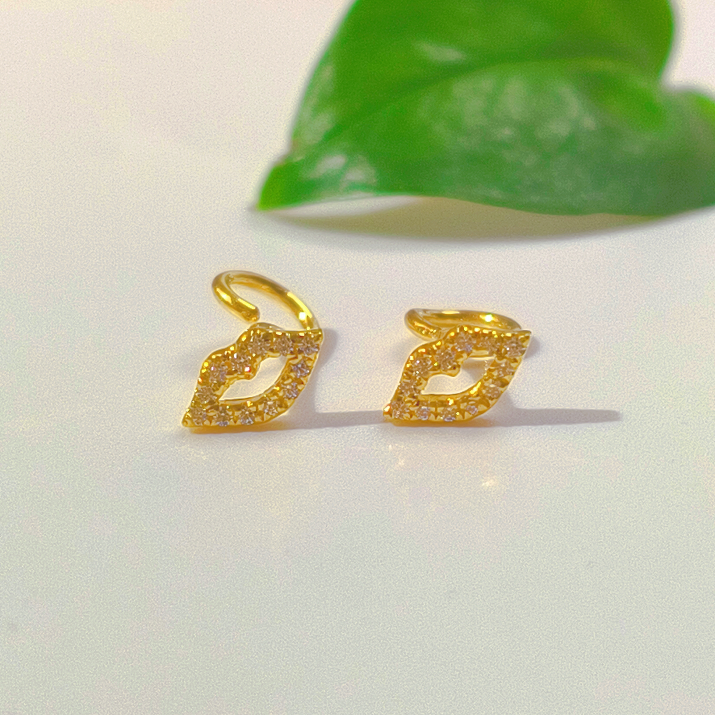 足金999镶嵌合成锆石耳饰1.28g