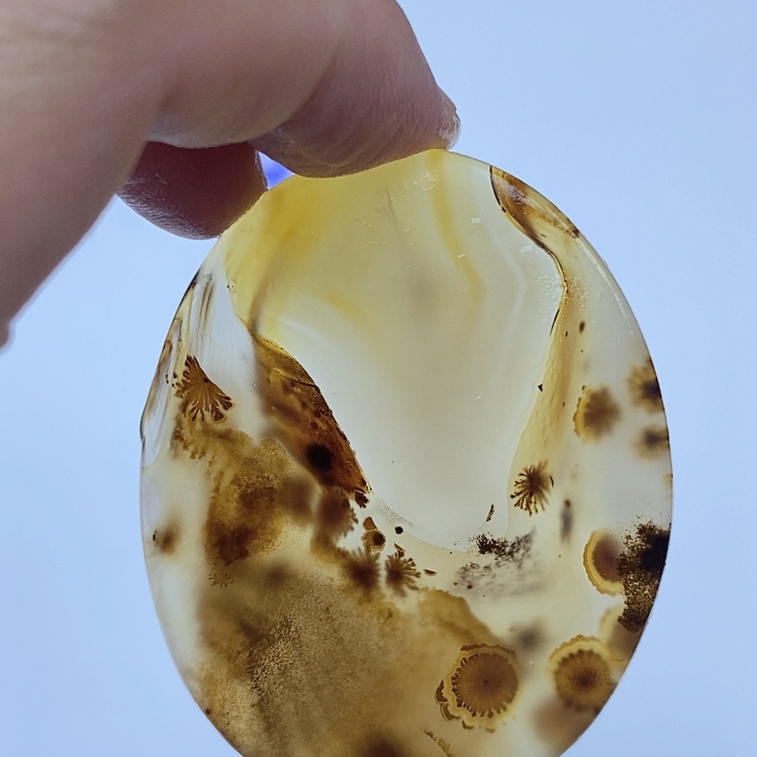 玛瑙/玉髓未镶嵌珠宝半成品