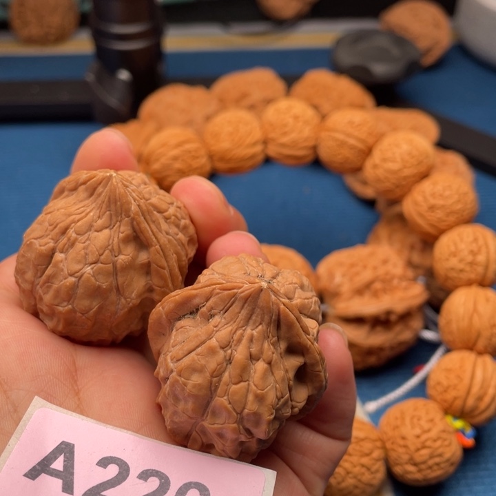 文玩核桃吊坠核桃