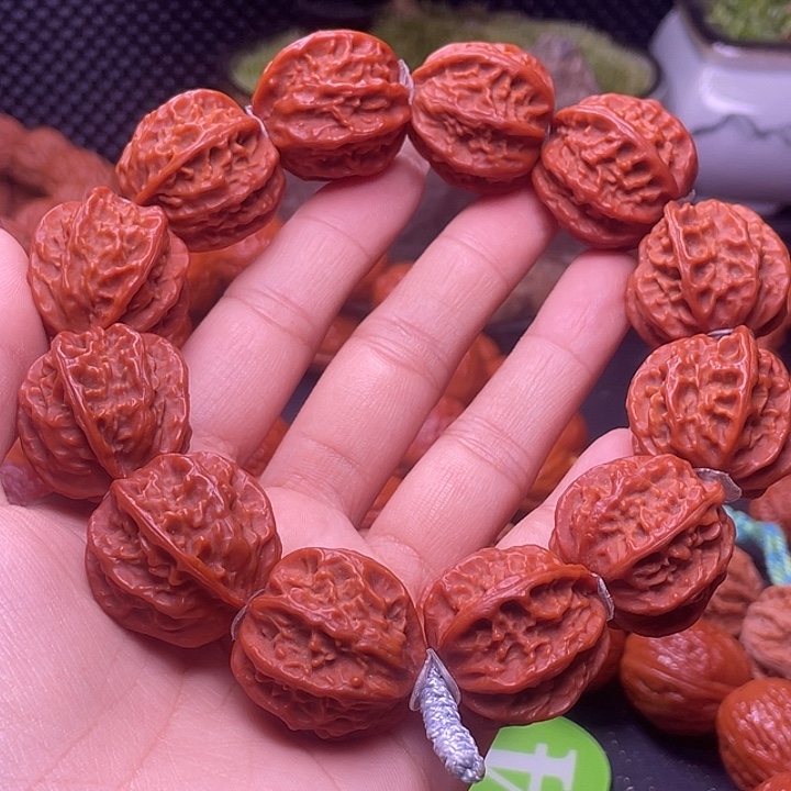 天***袜文玩核桃手串蝴蝶背龙脊京八棱